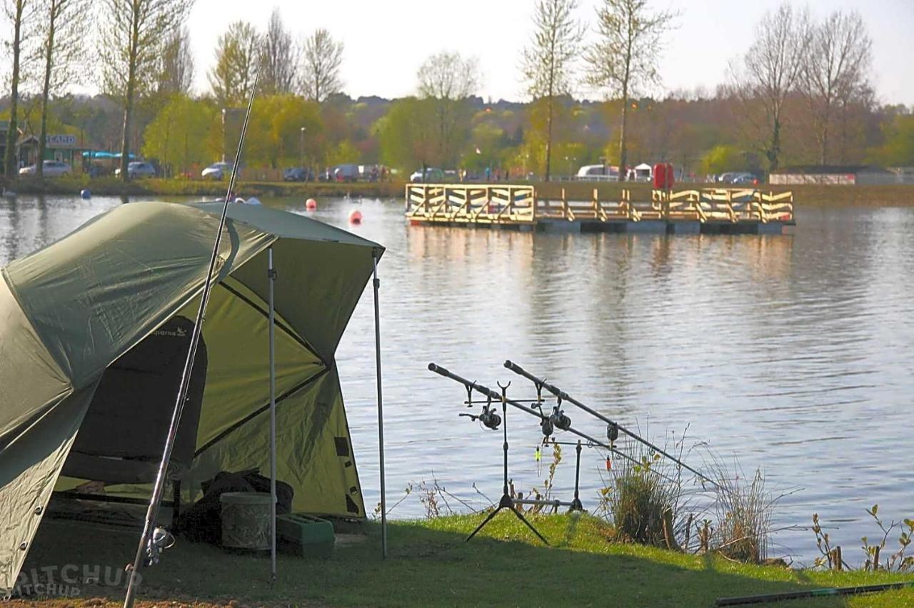 Lovely Static Caravan At Billing Aquadrome Villa Northampton Dış mekan fotoğraf